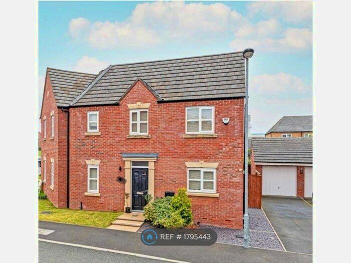 3 Bedroom Semi-Detached House To Rent In Moniven Close, Warrington, WA4