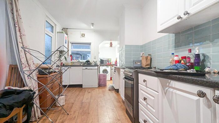 4 Bedroom Terraced House To Rent In Talworth Street, Roath, CF24