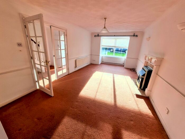 4 Bedroom Property To Rent In Oaklands, Miskin, Pontyclun CF72