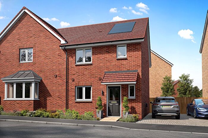 3 Bedroom Semi Detached House For Sale In Millpond Lane, Faygate, Horsham, RH12