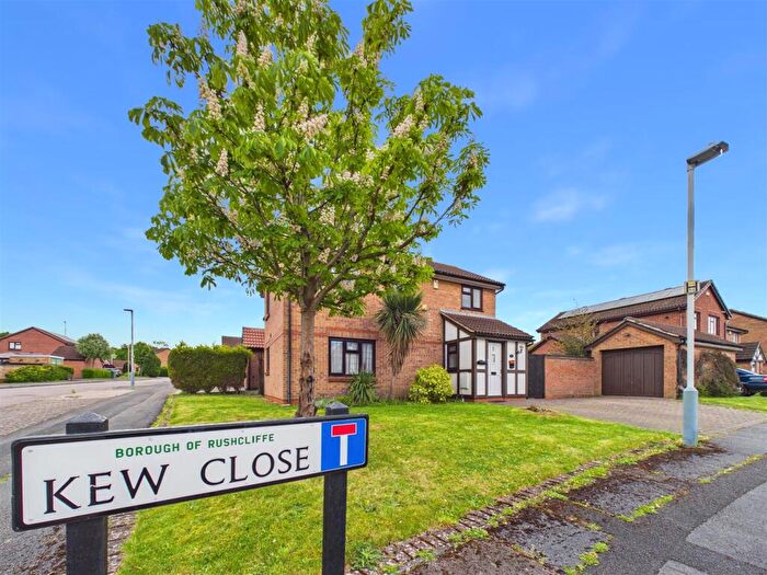 4 Bedroom Detached House To Rent In Kew Close, Compton Acres, West Bridgford, Nottingham, NG2