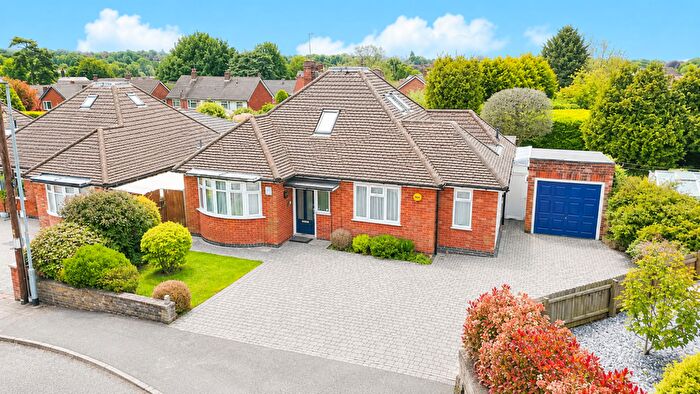 4 Bedroom Detached Bungalow For Sale In Wayside Drive, Oadby, LE2