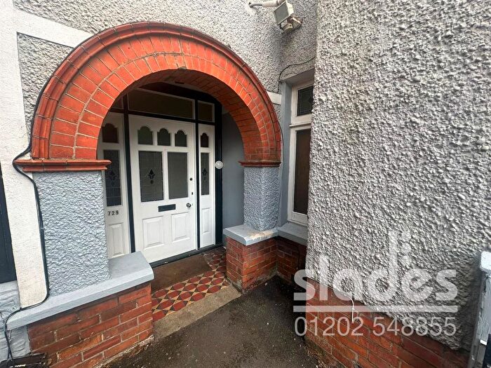 2 Bedroom Flat To Rent In Wimborne Road, Winton, Bournemouth, BH9