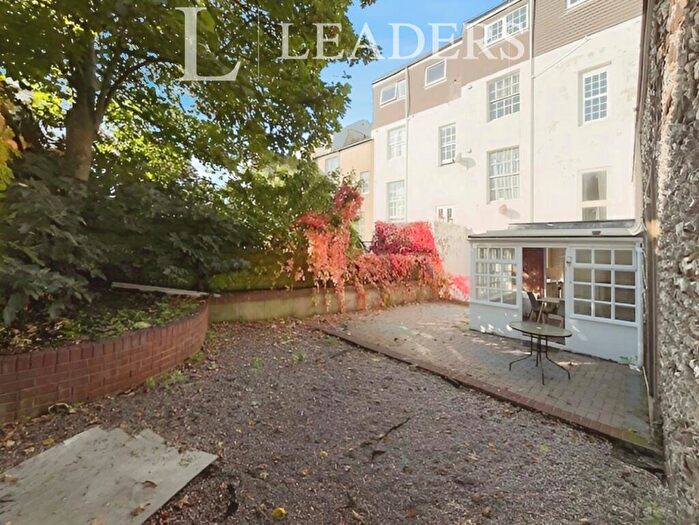 1 Bedroom Apartment To Rent In Devonshire Place, Brighton, BN2