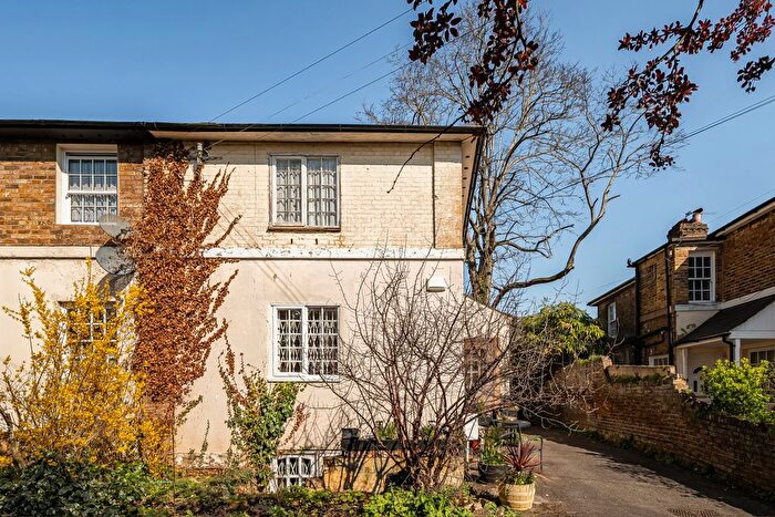 1 Bedroom Flat For Sale In Sussex Place, Slough, SL1