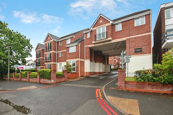 2 Bedroom Flat For Sale In Sandringham Court, Great Barr, Birmingham, B42