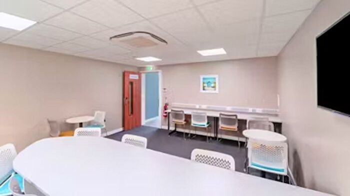 1 Bedroom Flat To Rent In Regent St, Plymouth, PL4