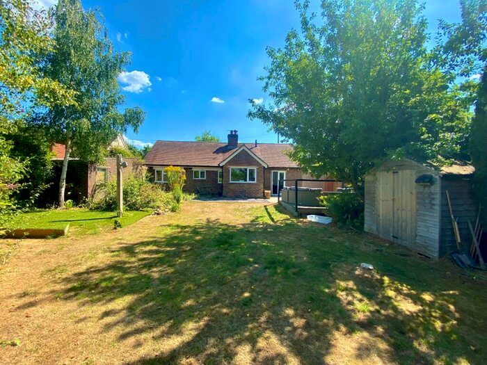 3 Bedroom Bungalow To Rent In Flexford Road, Normandy, GU3