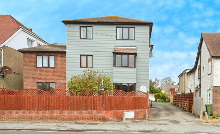 Studio For Sale In Elmer Road, Bognor Regis, PO22