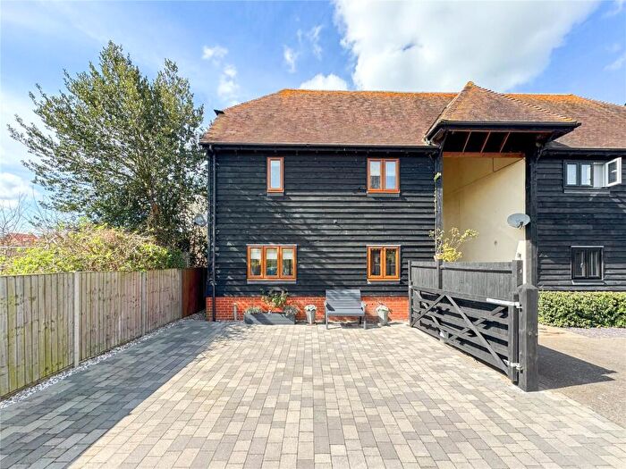 4 Bedroom Detached House For Sale In Copper House Farm, Station Road, Rainham, Gillingham, ME8