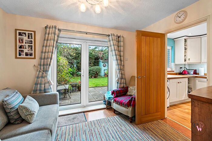 3 Bedroom Semi-Detached House For Sale In Wentworth Close, Rudheath, Northwich, CW9
