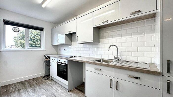 1 Bedroom Flat To Rent In Cornish Close, Cardiff, CF11