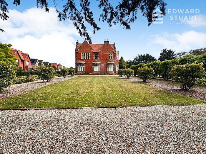 1 Bedroom Maisonette For Sale In Gables Close, Peterborough, Cambridgeshire, PE3