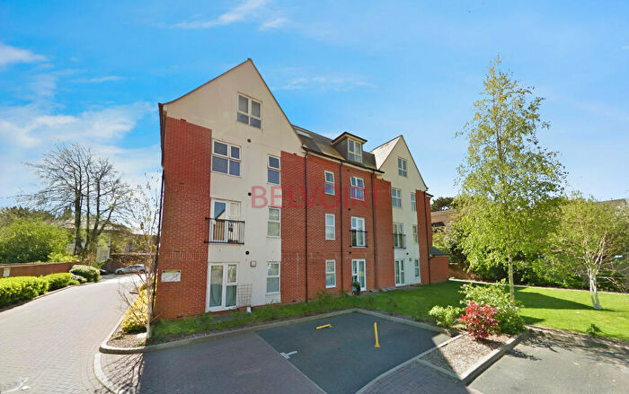 1 Bedroom Flat For Sale In Archers Road, Southampton, SO15