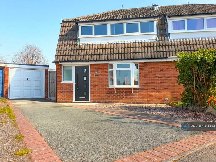 3 Bedroom Semi-Detached House To Rent In Briar Lea Close, Sinfin, Derby, DE24