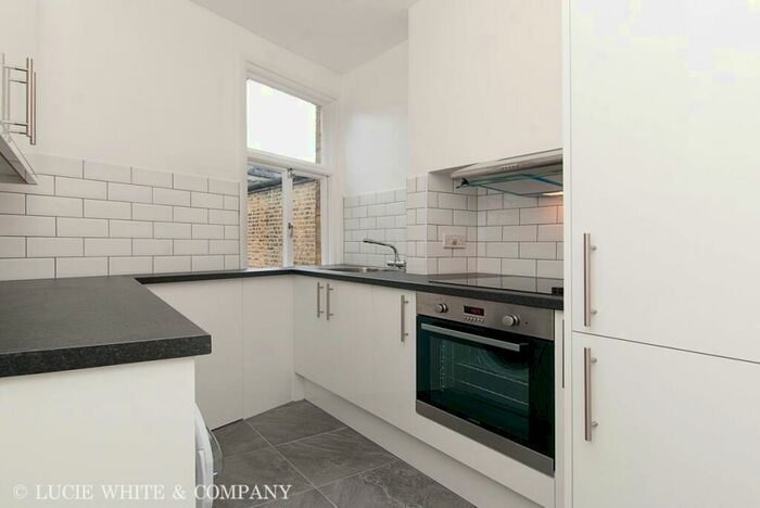 1 Bedroom Apartment To Rent In Coombe Road, Kingston Upon Thames, KT2