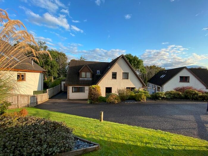 5 Bedroom Detached House For Sale In Urquhart Road, Dingwall IV15