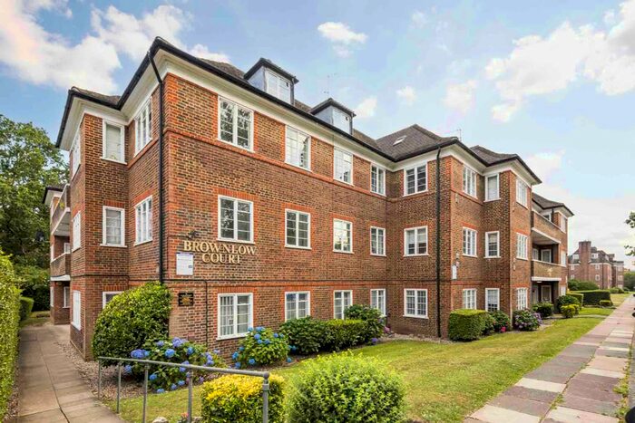3 Bedroom Flat To Rent In Brownlow Court Lyttelton Road, London, N2