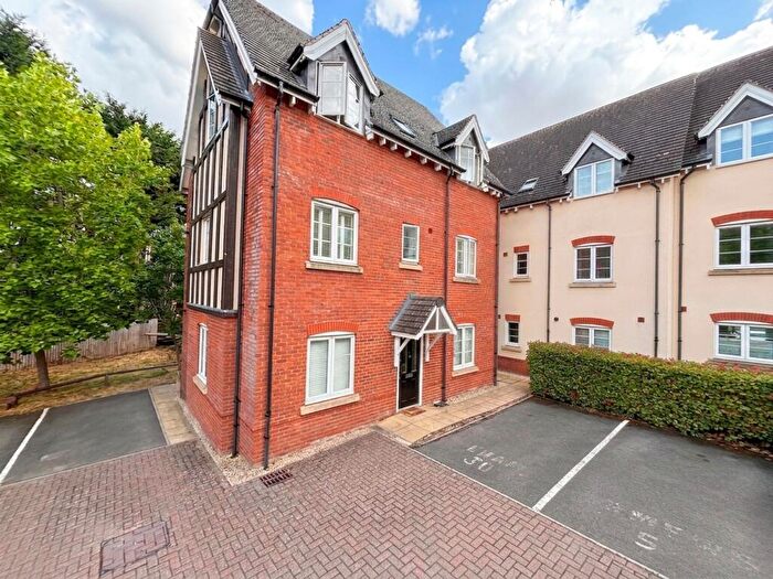 2 Bedroom Apartment To Rent In Laneham Place, Kenilworth, CV8