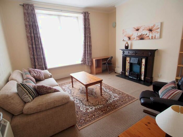 1 Bedroom Flat To Rent In Sunnybank Place, Ground Left, AB24