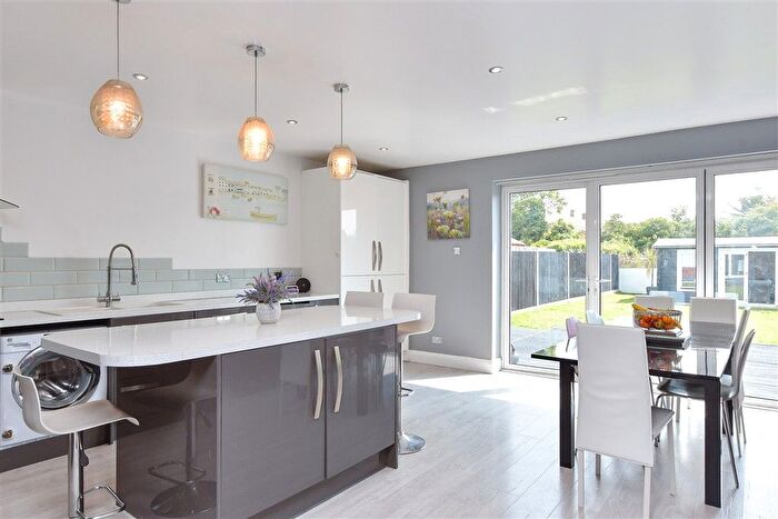 6 Bedroom Detached Bungalow For Sale In The Ridgway, Woodingdean, Brighton, East Sussex, BN2