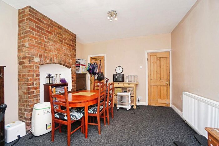 3 Bedroom Terraced House For Sale In Fitzgerald Road, Crookes, S10