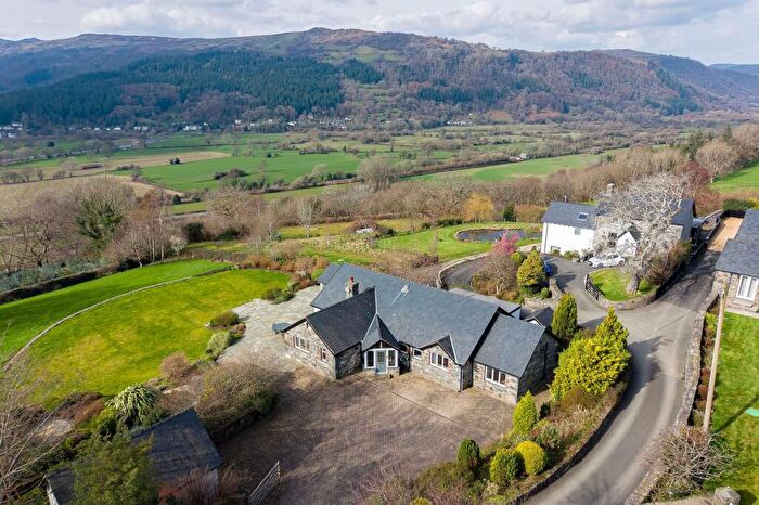 4 Bedroom Detached Bungalow For Sale In Llanddoged, Llanrwst, LL26