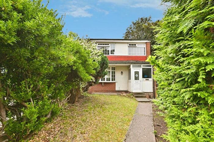 3 Bedroom End Of Terrace House For Sale In Deptford Crescent, Nottingham, NG6