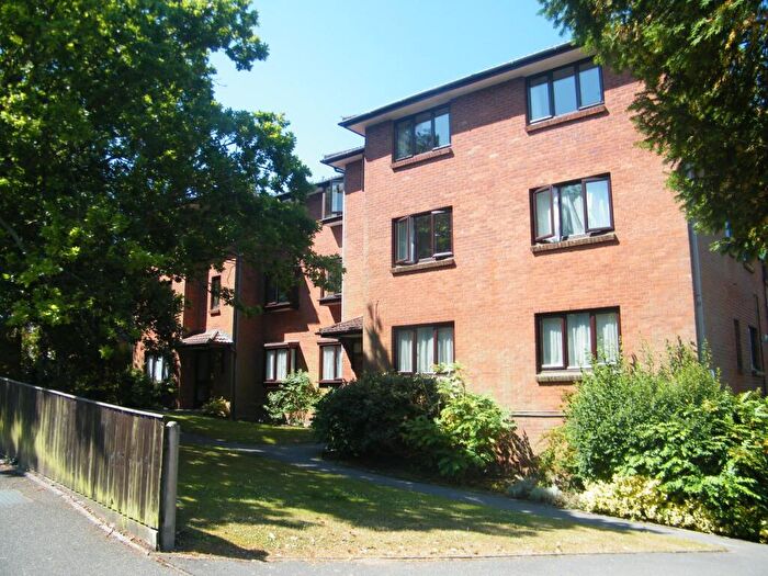 1 Bedroom Flat To Rent In Lower Parkstone, BH14