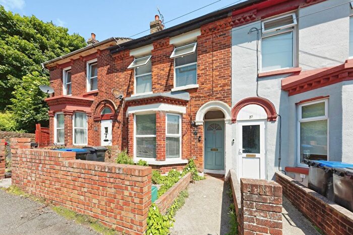 3 Bedroom Terraced House For Sale In Malmains Road, Dover, Kent, CT17