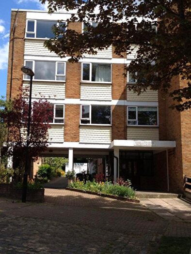 2 Bedroom Flat To Rent In Crouch Hill, London, N4