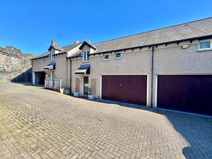 2 Bedroom House For Sale In Castle Quay Mews, Conwy, LL32