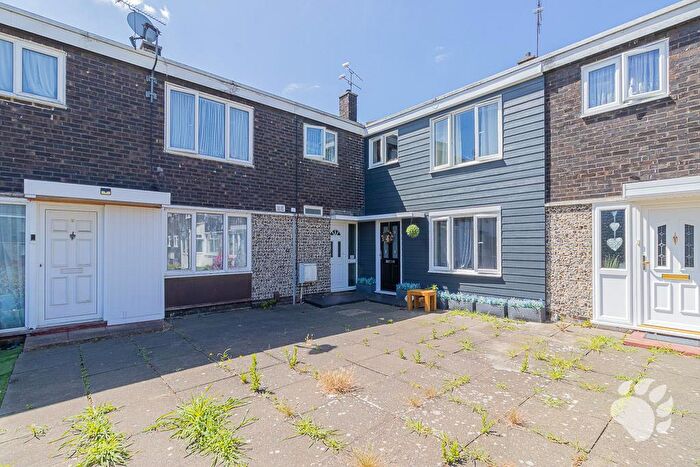4 Bedroom Terraced House For Sale In Shortlands, Basildon, SS14