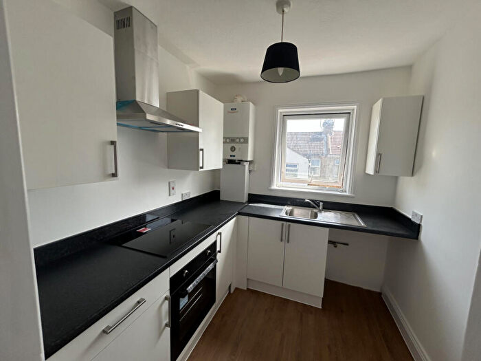 2 Bedroom Flat To Rent In Wesley Road Southend-on-Sea, SS1