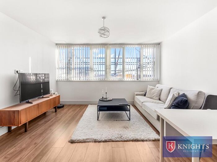 1 Bedroom Flat To Rent In Bartholomew Court, High Street, London, EN8