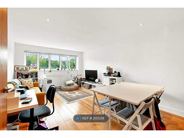 2 Bedroom Flat To Rent In Rear Of -, London, W5