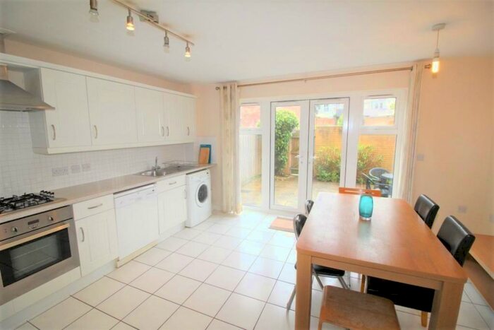 4 Bedroom Terraced House To Rent In St. Davids Hill, Exeter, EX4