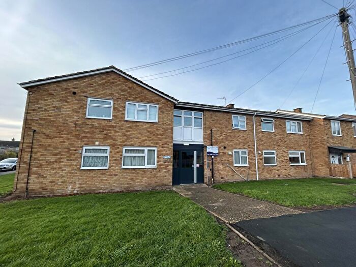 2 Bedroom Flat For Sale In Sandwich Road, St. Neots, PE19