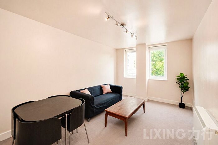2 Bedroom Flat For Sale In Commercial Road, Aldgate, E1
