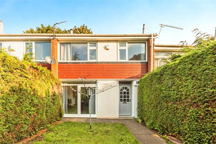 3 Bedroom Terraced House For Sale In Glenlivet Gardens, Clifton, Nottingham, NG11