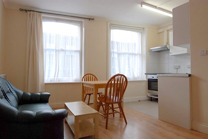 1 Bedroom Flat To Rent In Hornsey Road, London, London, N19