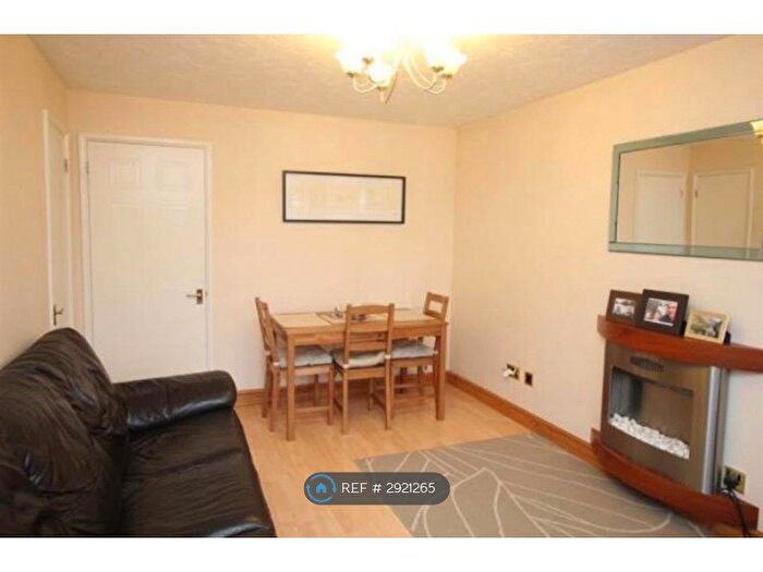 2 Bedroom Semi Detached House To Rent In Wetherby Close, Stevenage, SG1