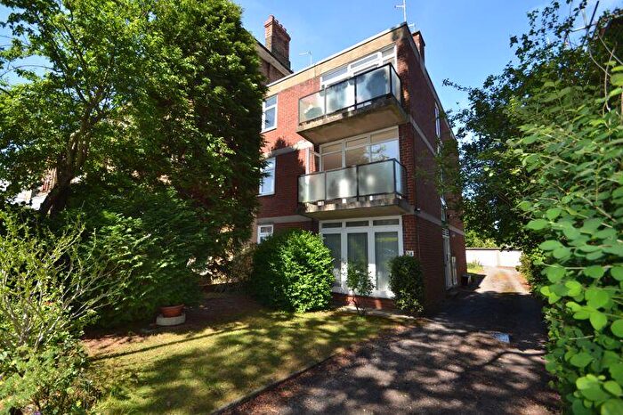 2 Bedroom Apartment To Rent In Bromley Grove, Shortlands, Bromley, BR2