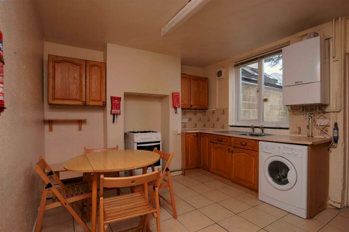 3 Bedroom House To Rent In Cross Street, OX4