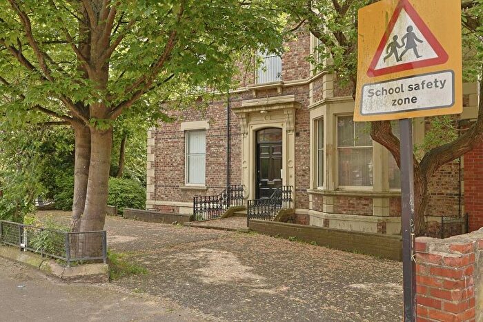 1 Bedroom Detached House To Rent In Clayton Road, Jesmond, Newcastle Upon Tyne, NE2