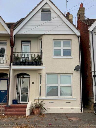 2 Bedroom Flat To Rent In Herbert Grove, Southend On Sea, SS1