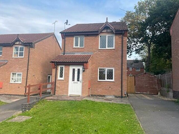 3 Bedroom Detached House To Rent In St Georges Way, NG31