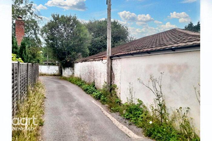 3 Bedroom Bungalow For Sale In A Nine Mile Ride, Wokingham, RG40