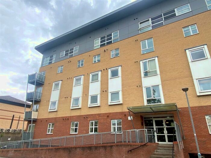 1 Bedroom Flat To Rent In Station Road, Elstree, Borehamwood, WD6