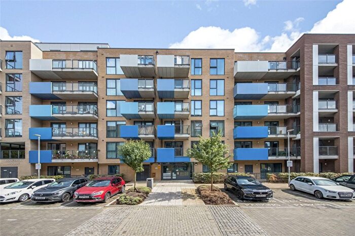 2 Bedroom Flat To Rent In Copperwood Place, Greenwich, SE10